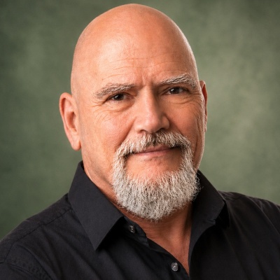 Mark Williams headshot